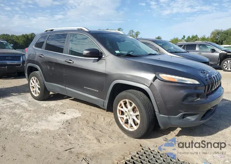 2015 Jeep Cherokee Latitude z USA, uszkodzony, nr VIN 1C4PJMCS7FW578568